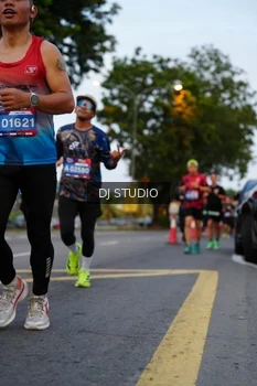 Runner Photo 4196599