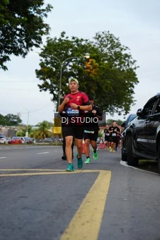 Runner Photo 4196611