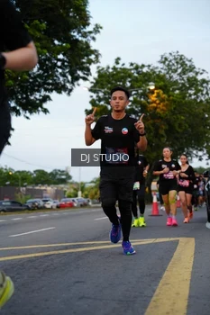 Runner Photo 4196653