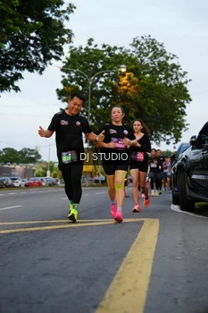 Runner Photo 4196665