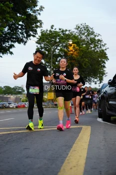 Runner Photo 4196667