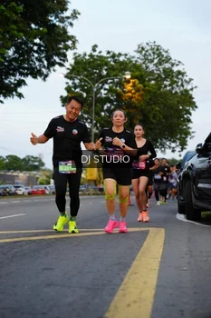 Runner Photo 4196668