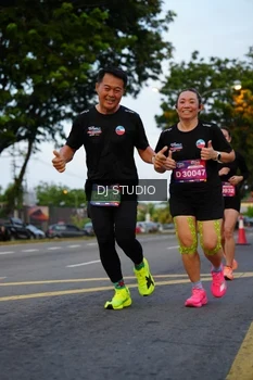 Runner Photo 4196674