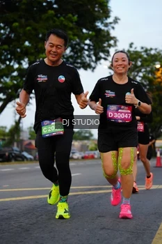 Runner Photo 4196677
