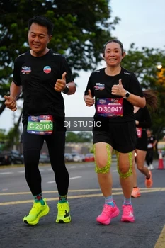 Runner Photo 4196678