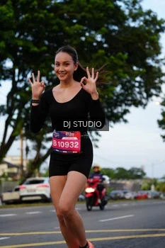 Runner Photo 4196690