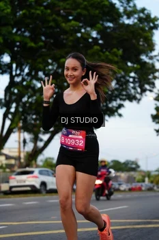 Runner Photo 4196691