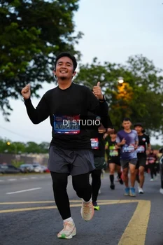Runner Photo 4196718