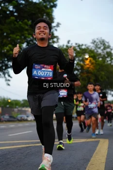 Runner Photo 4196724