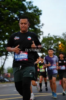 Runner Photo 4196726