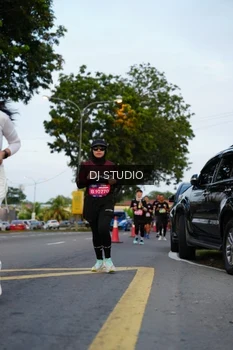 Runner Photo 4196754