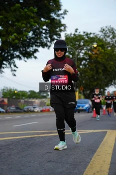 Runner Photo 4196766
