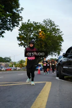 Runner Photo 4196770
