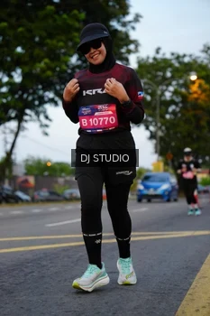 Runner Photo 4196771