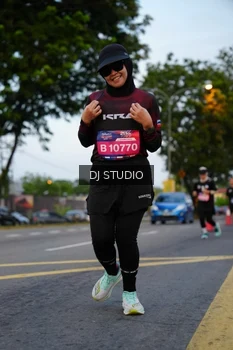 Runner Photo 4196772