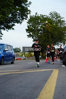 Runner Photo 4196777
