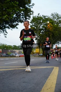 Runner Photo 4196809