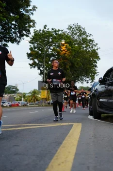 Runner Photo 4196819