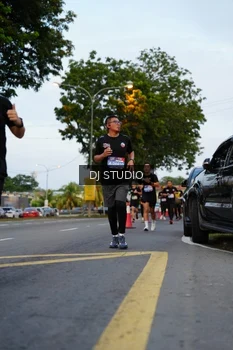 Runner Photo 4196820
