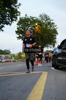 Runner Photo 4196826