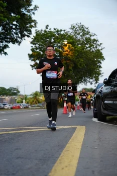 Runner Photo 4196828