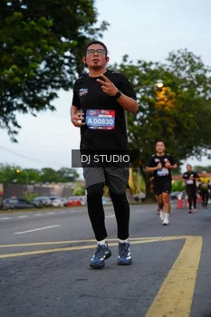 Runner Photo 4196839