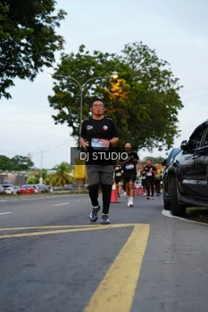 Runner Photo 4196862