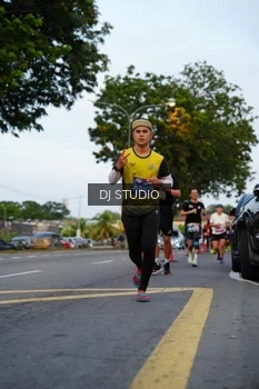 Runner Photo 4196902
