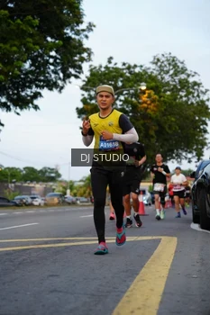 Runner Photo 4196903