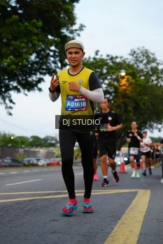 Runner Photo 4196910