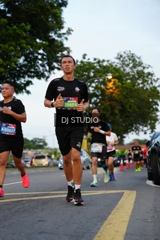 Runner Photo 4196927