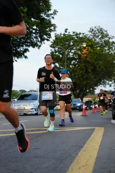 Runner Photo 4196930