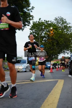 Runner Photo 4196931