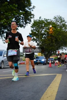 Runner Photo 4196939