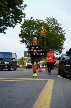 Runner Photo 4196947