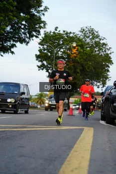Runner Photo 4196950