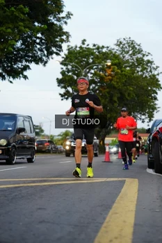 Runner Photo 4196952