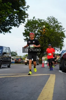 Runner Photo 4196953