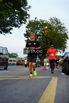 Runner Photo 4196955