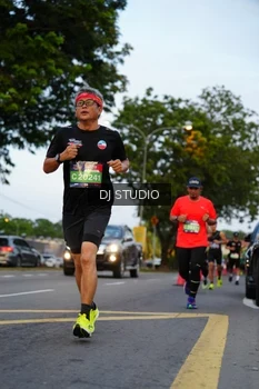 Runner Photo 4196965