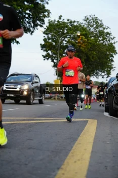 Runner Photo 4196968