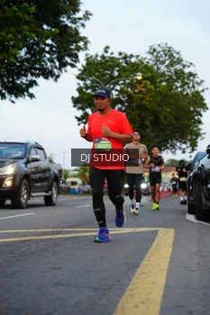 Runner Photo 4196971