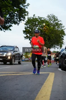 Runner Photo 4196976