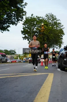 Runner Photo 4196981