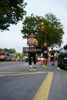 Runner Photo 4196982