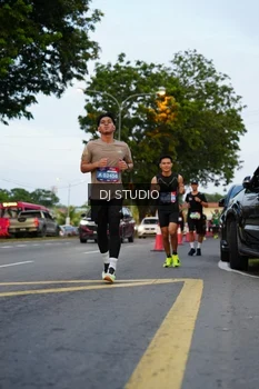 Runner Photo 4196988