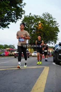 Runner Photo 4196989