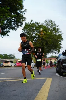 Runner Photo 4197004