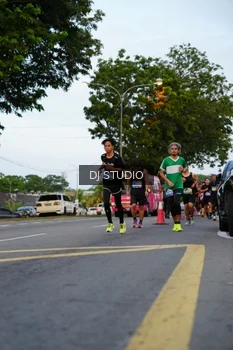 Runner Photo 4197036