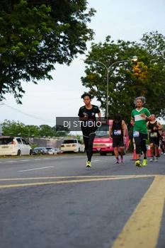 Runner Photo 4197038